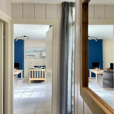 Bungalow, In A With Swimming Pool And Near The North Sea Feriehus *